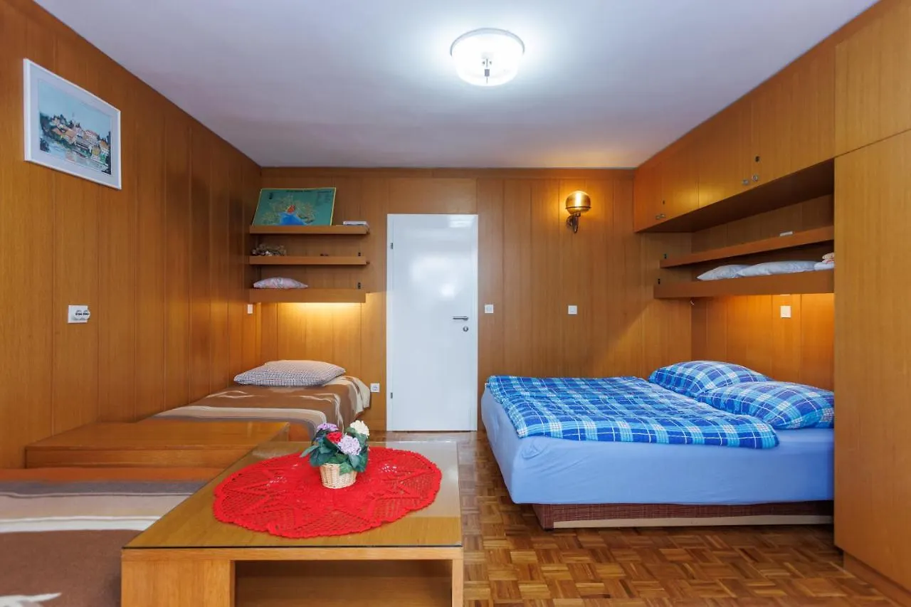 Apartments Pika Krk Town