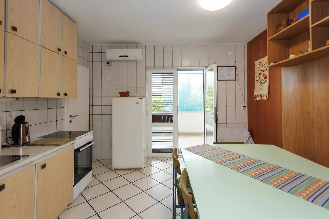 Apartments Pika Krk Town 0*,
